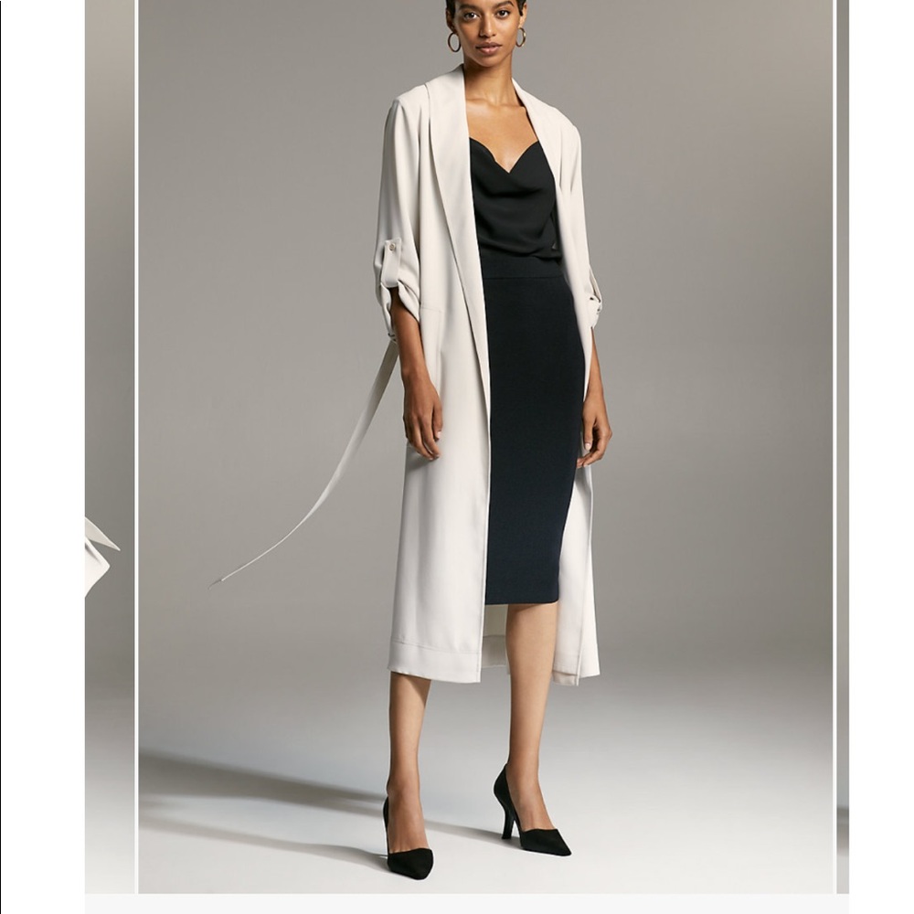 Aritzia Babaton kahlo robe bone small
